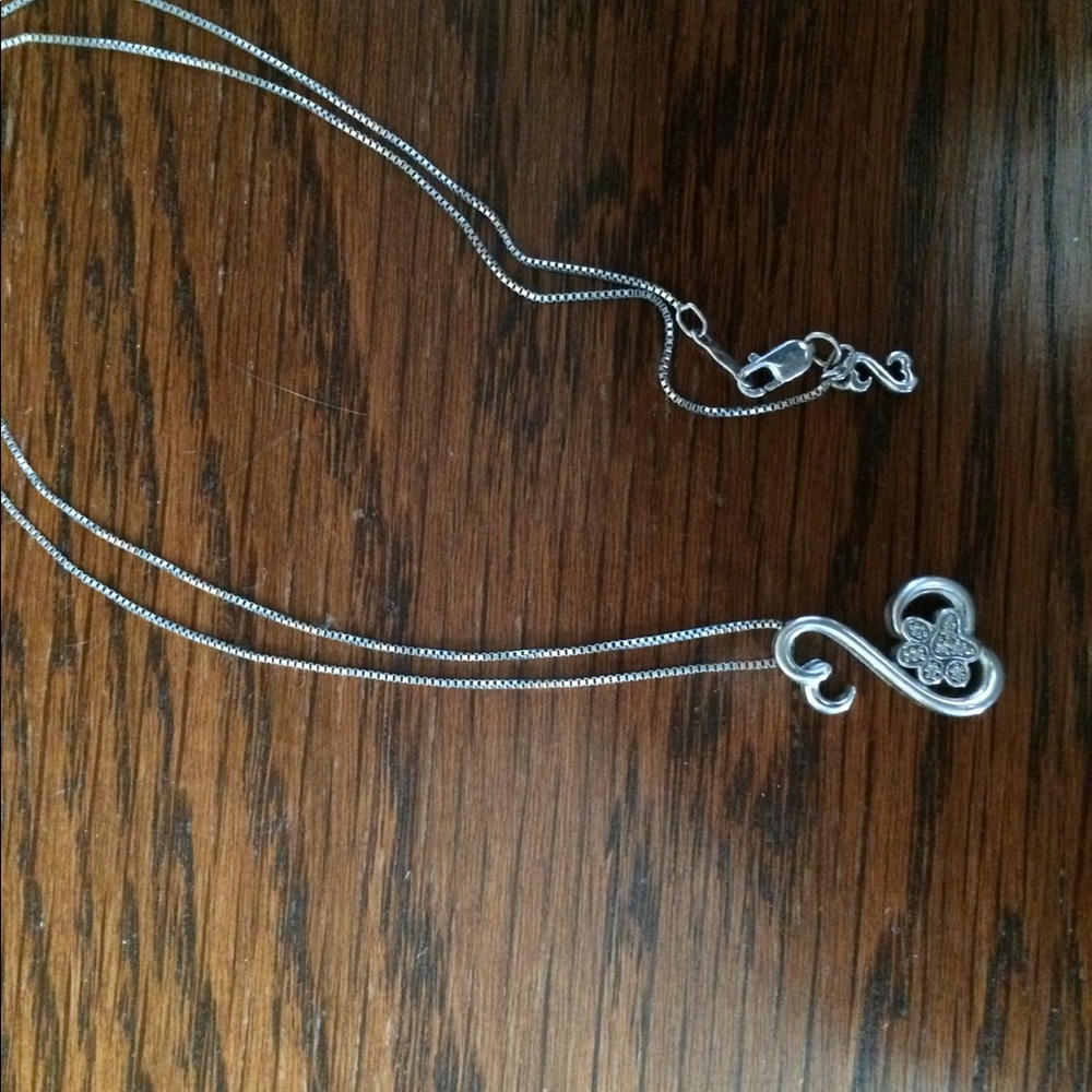 Jane Seymour open heart paw necklace!!!